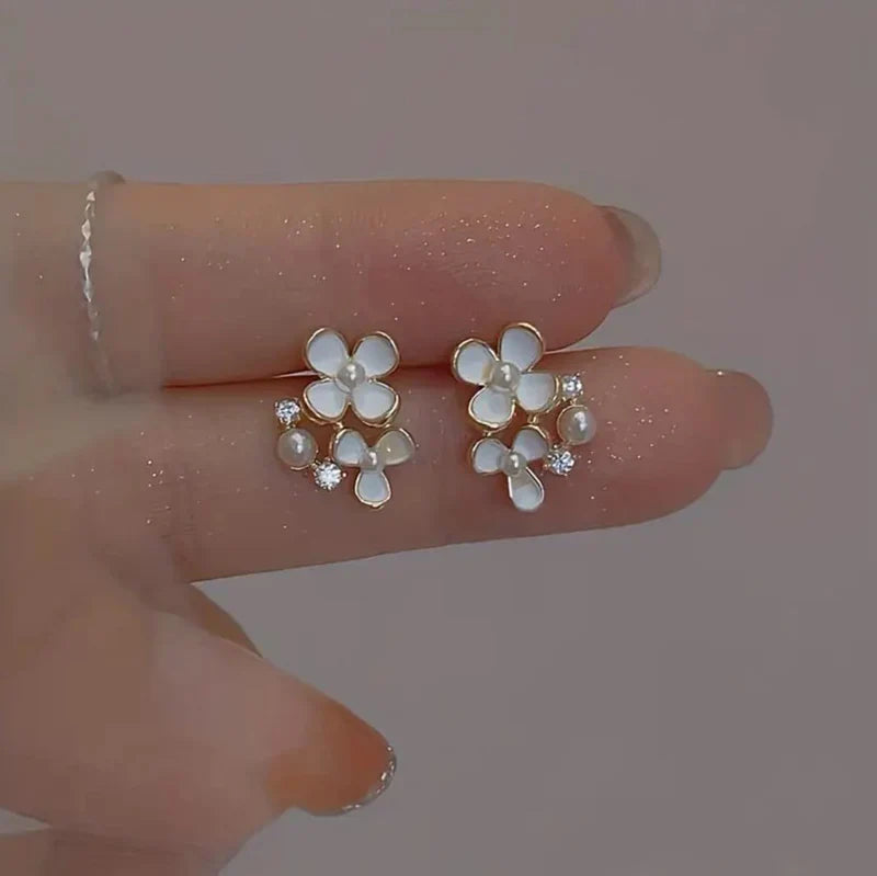 UNI-10097-1 - Flower & Pearl - Earring