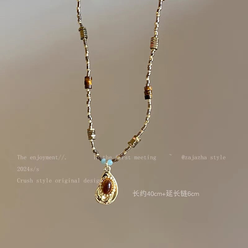 UNI-11977 - Natural Stone & Gold - Necklace Style 1