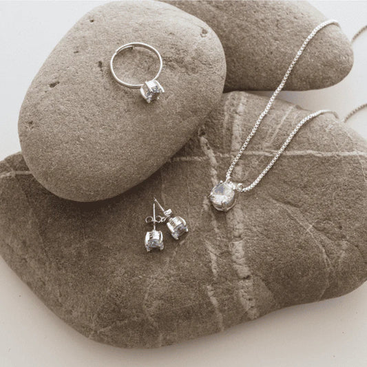 UNI-10560-1 - Crystal Diamond Silver - Jewelry Set of 3