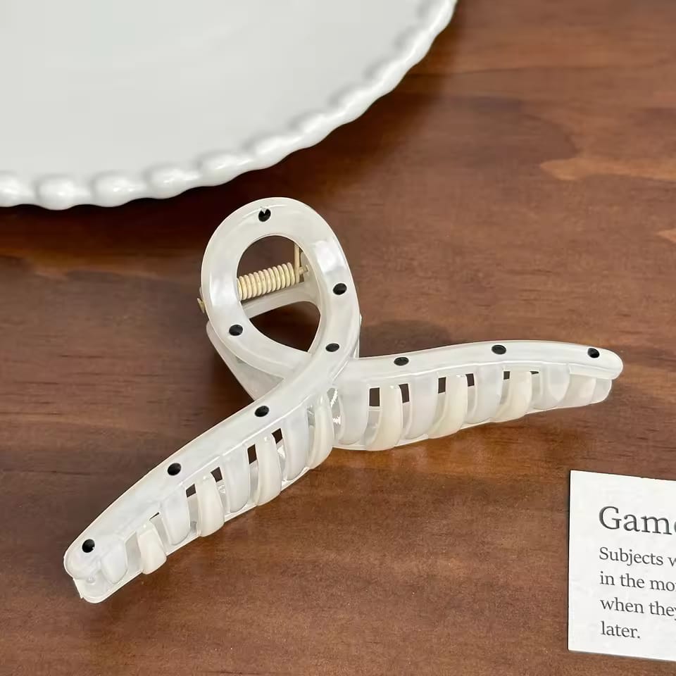 HC-115 - Polka Dot White - Hair Claw