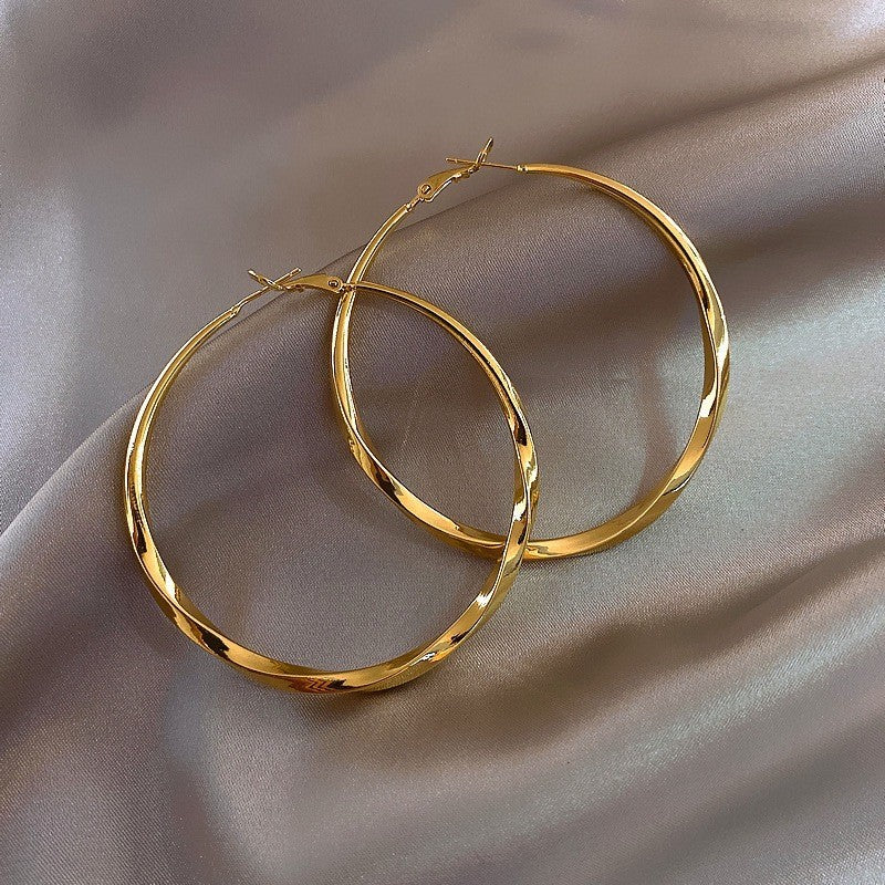 UNI-12015 - Circle Hoop Gold - Earring