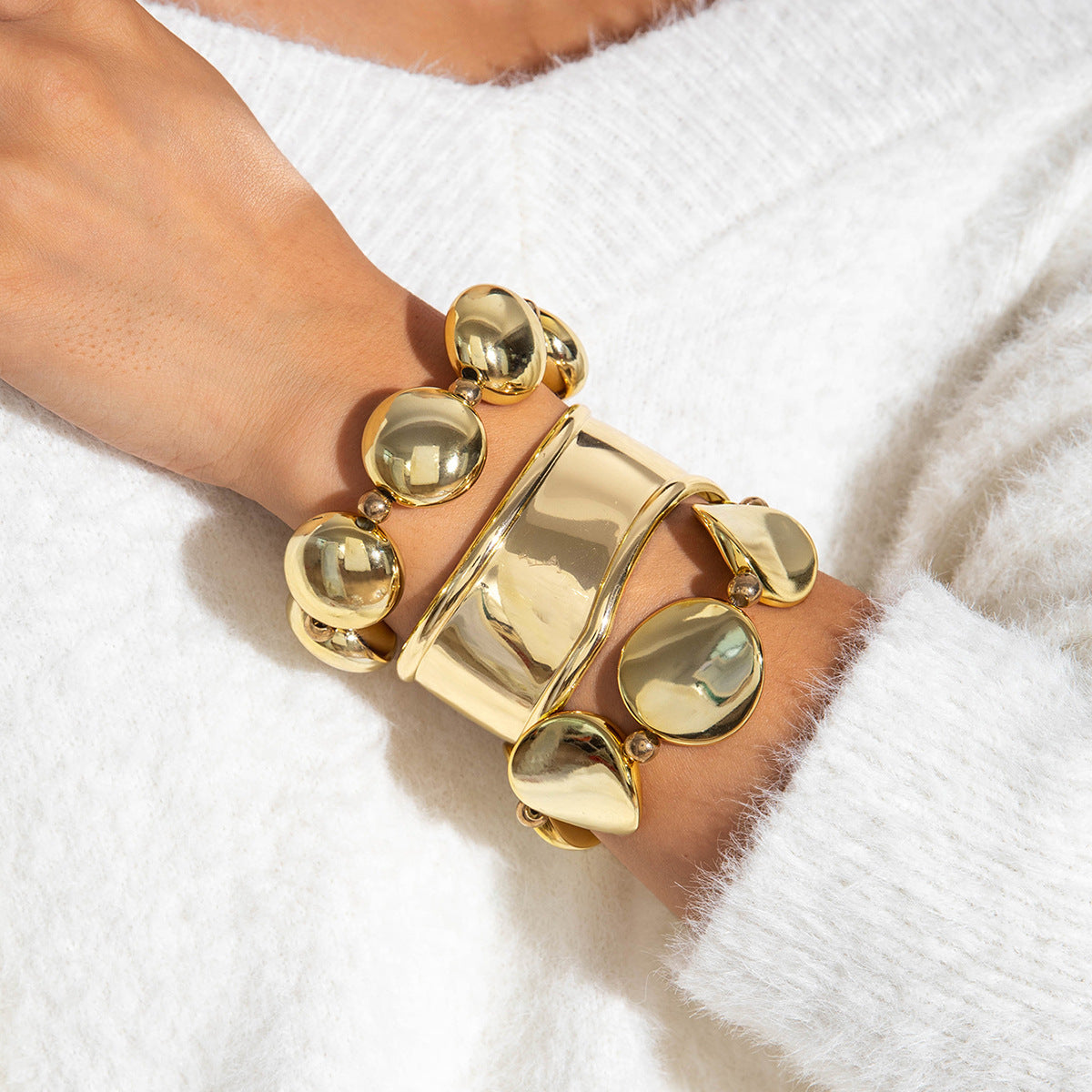 UNI-10163 - Premium Classy Bangle & Bracelet Set Of 3