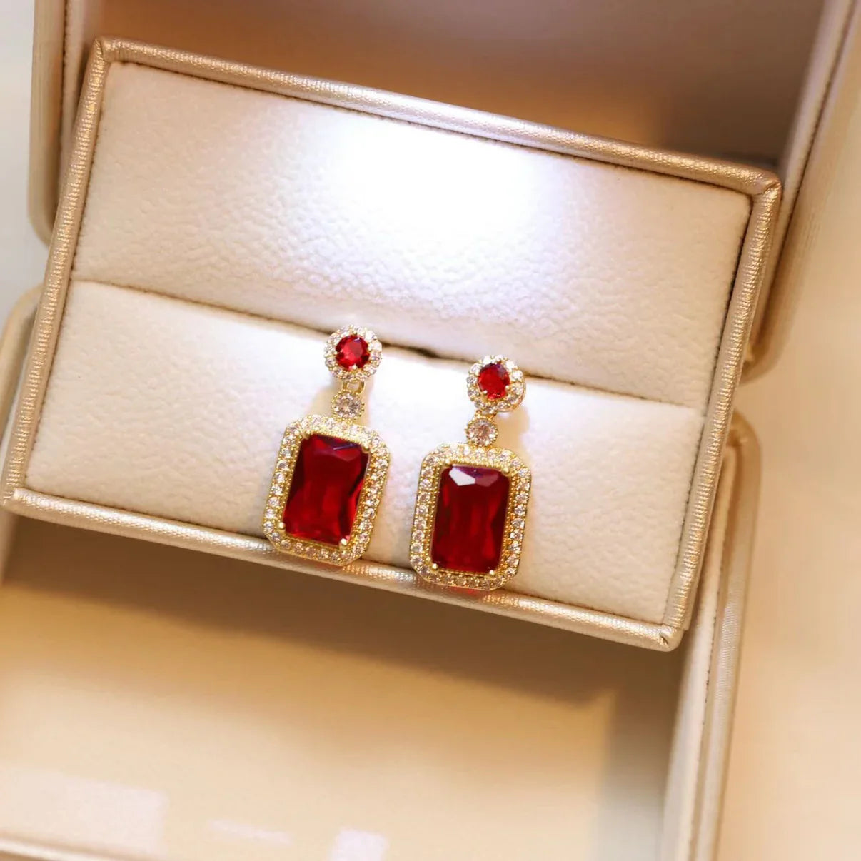 UNI-11016-2 - Red Gem Gold - Earring
