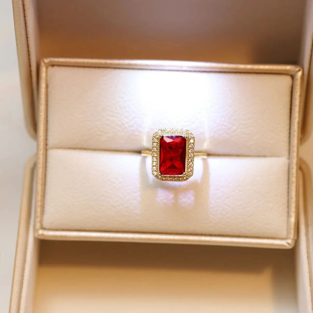 UNI-11016-3 - Red Gem Gold - Ring