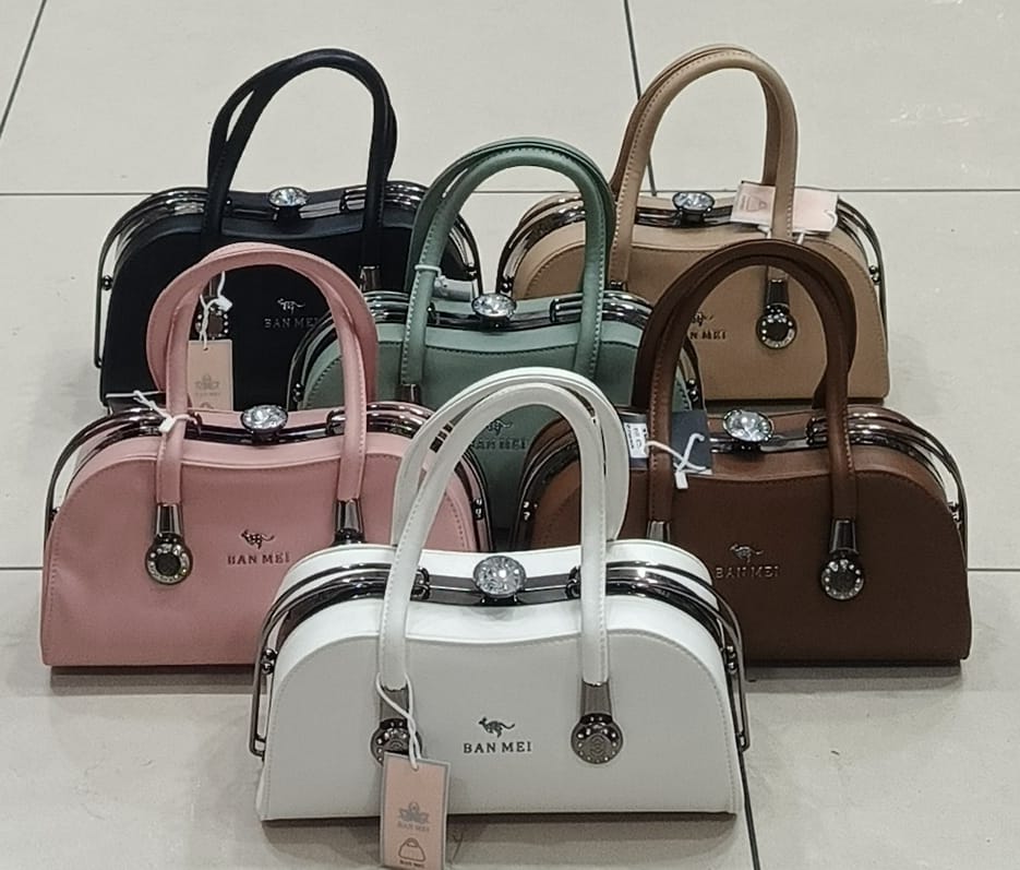 ELORE Dome Crystal-Lock Handbag